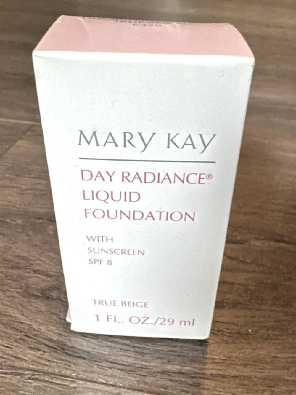 Mary Kay Day Radiance True Beige 6328 Liquid Foundation Sunscreen SPF NEW NOS
